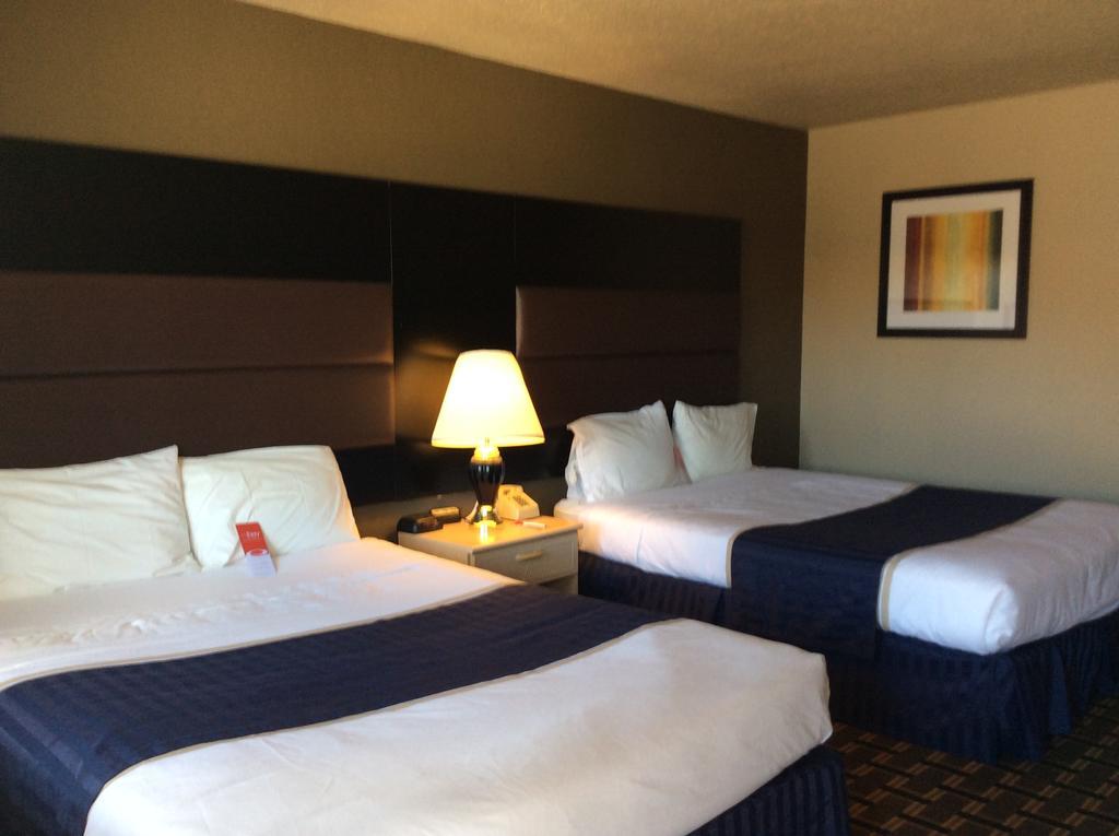 Econo Lodge Бивер Экстерьер фото