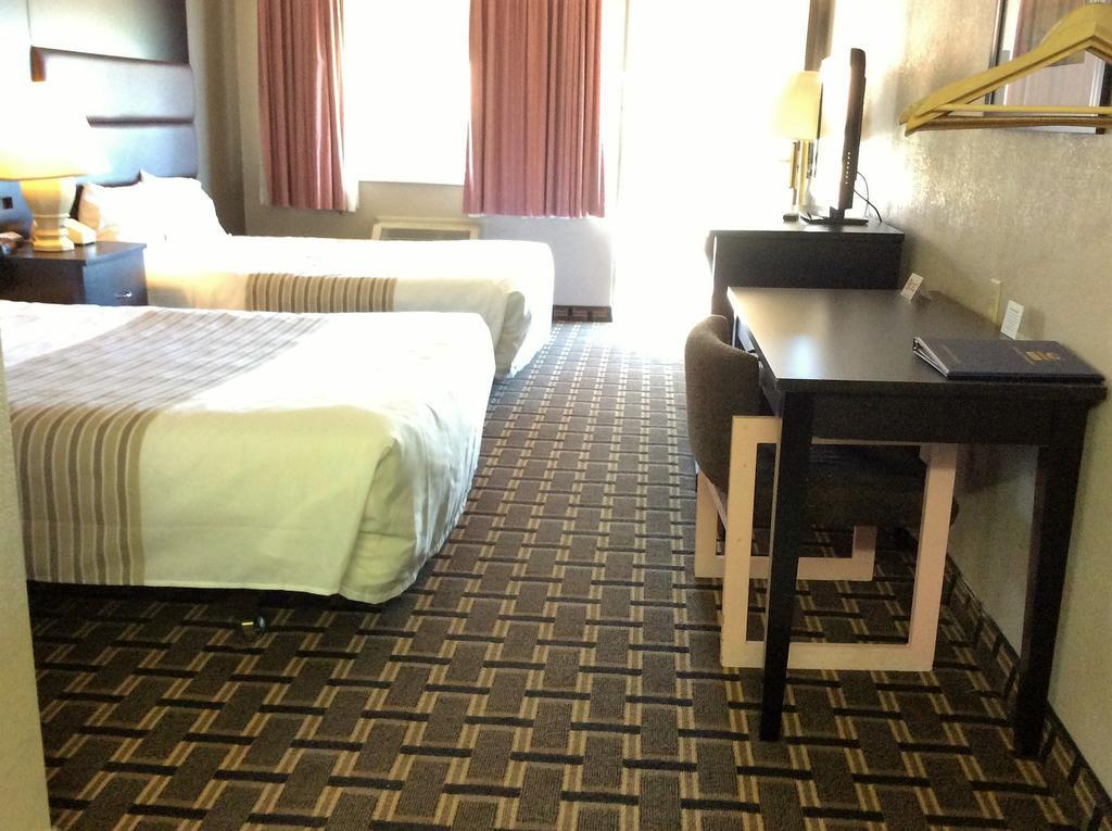 Econo Lodge Бивер Экстерьер фото