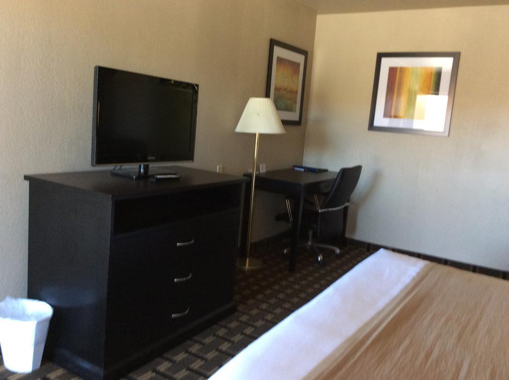 Econo Lodge Бивер Экстерьер фото